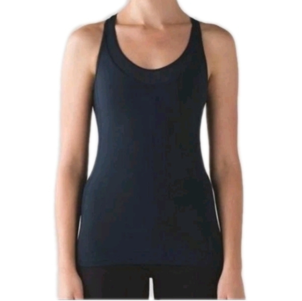 LULULEMON size 4 Deep Breath Tank Removable Cups Navy Blue‎